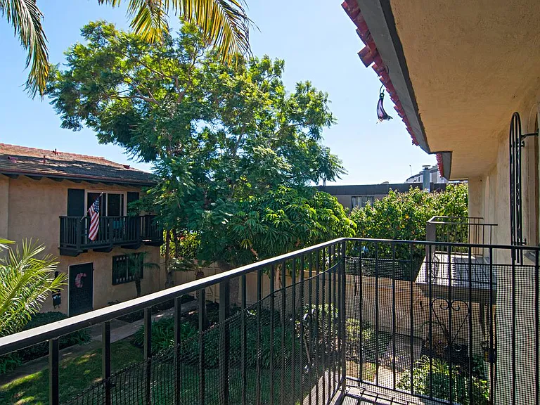3218 Loma Riviera Dr — Photo 30