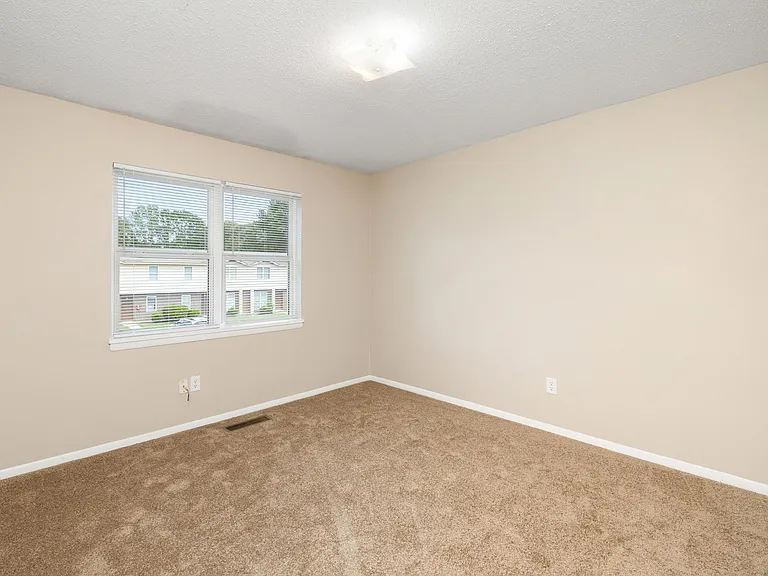 1121 Alice Dr #8 — Photo 28