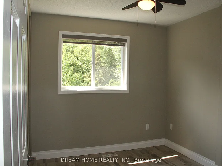 50 Pickett Cres — Photo 19