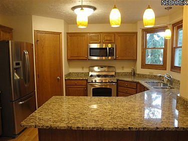 4th image of 1240 Shady Lakes Dr