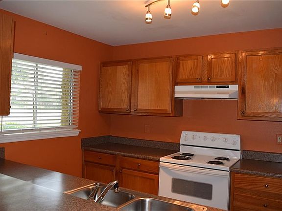 4th image of 1737 Parakeet Way Unit 610