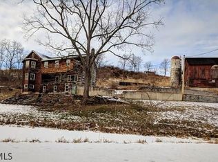 113 Running Creek Rd, Everett, PA 15537