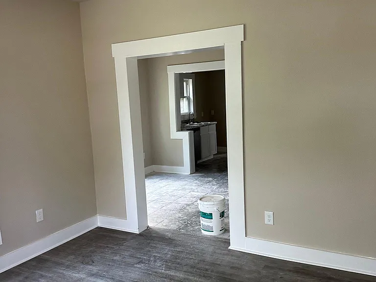 2739 Stark St — Photo 14
