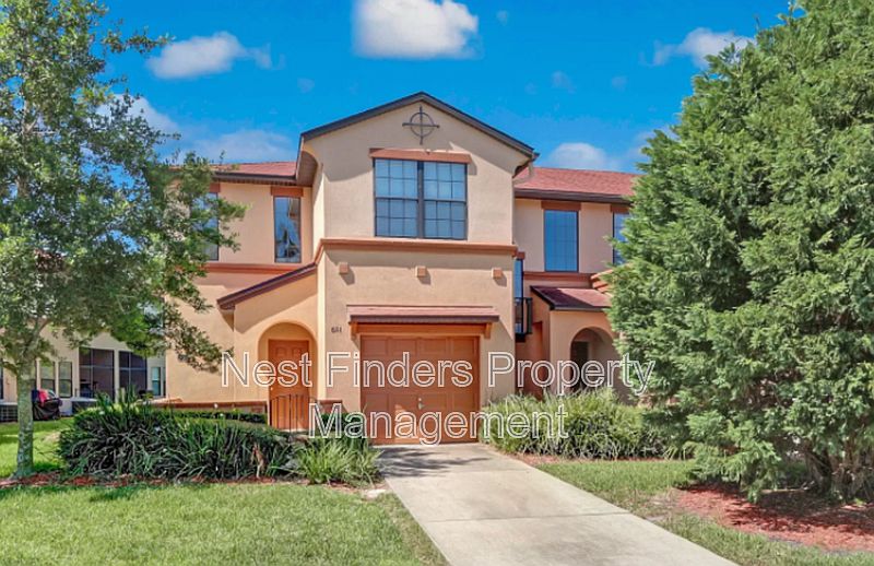 1st image of 601 Briar Way Ln
