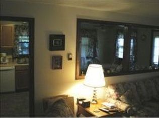 27 1/2 High Pine Ave, Nashua, NH 03063