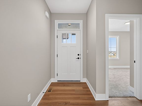 4th image of 5633 Walnut Ridge Dr