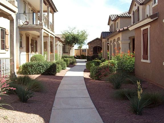 4th image of 95 E Palomino Dr