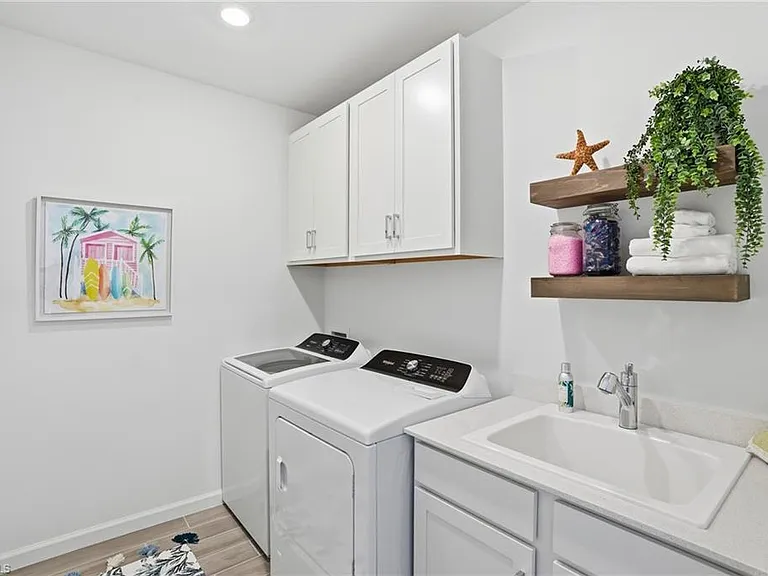 1657 Serena Ave — Photo 34