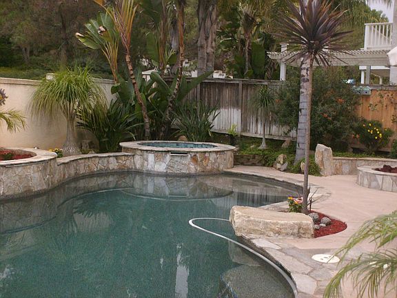 3rd image of 773 Lupine Dr