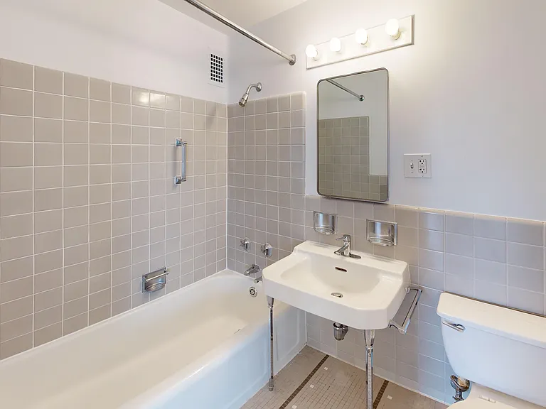 Parkmerced Apartments — Photo 102