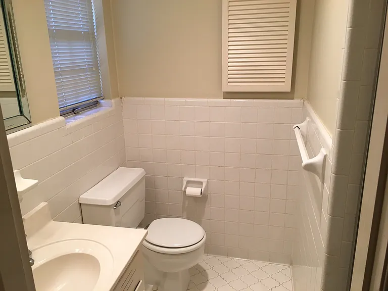 445 Shoshone Dr — Photo 13