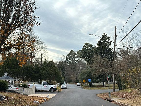 4th image of 10804 Ashfield Rd