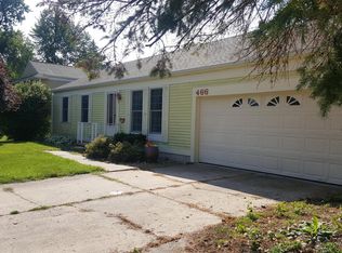 466 Park Meadows Dr, Lansing, MI
