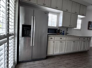 805 Mokulua Dr, Kailua, HI 96734