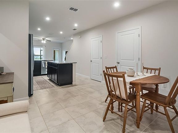 5th image of 361 SEDGEWICK DRIVE