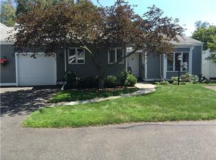 109 Field Point Dr UNIT 109, Fairfield, CT 06824