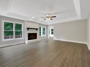 423 Hayfield Ln, Lexington, SC 29072