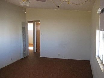4th image of 411 N Kuna Ave