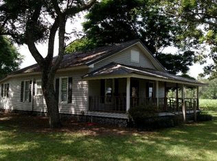 46 Sumner Rd, Surrency, GA 31563