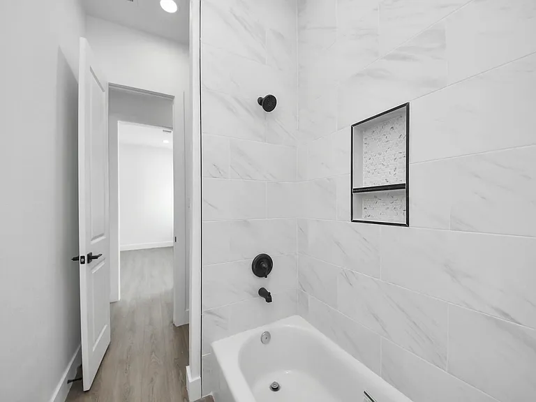 4133 E Toliver St — Photo 30