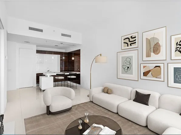 111 Fulton St APT 812, New York, NY 10038