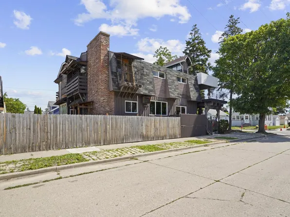 7324 31st AVENUE, Kenosha, WI 53142