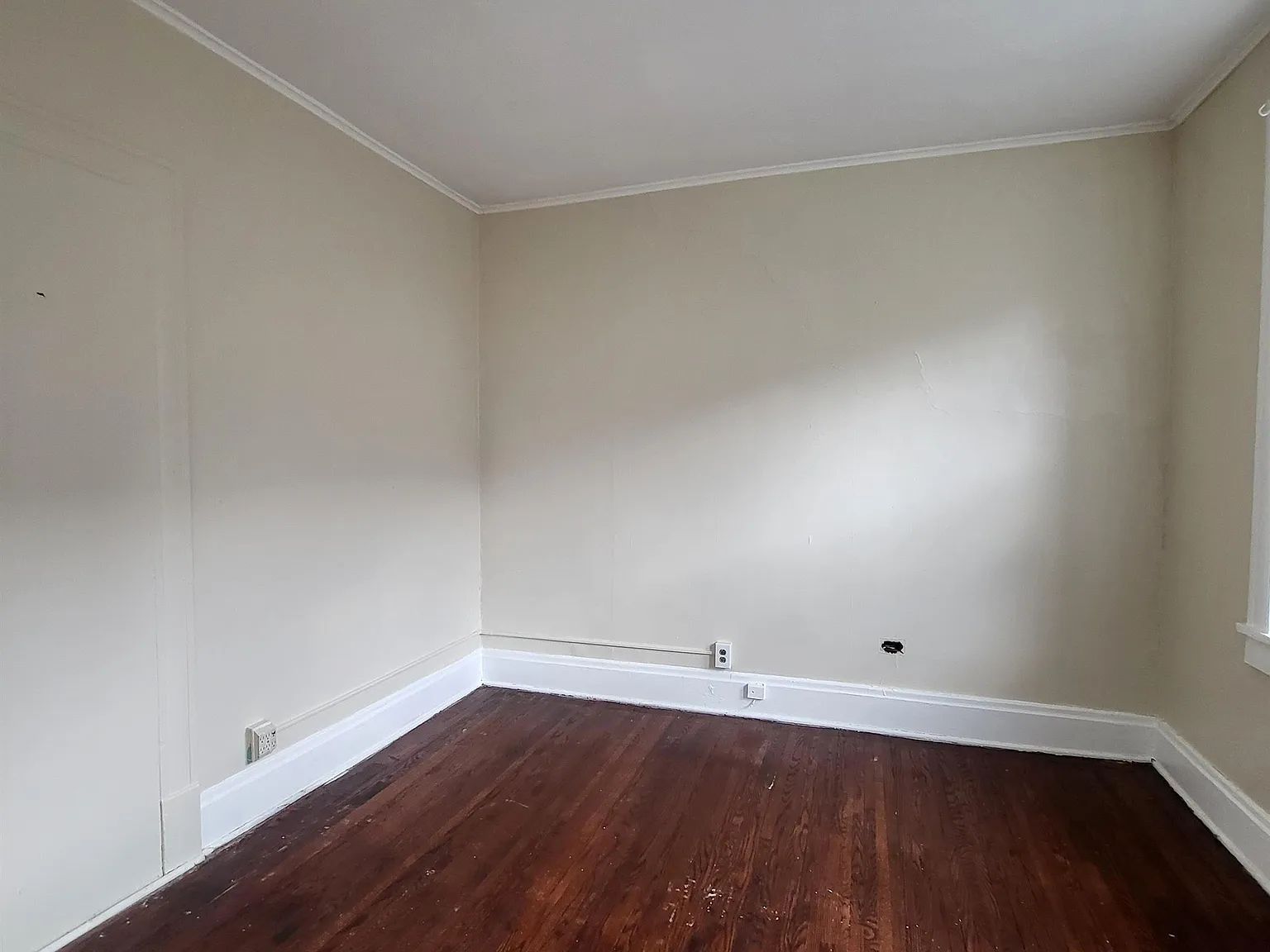 90 North Pearl Street — Photo 4