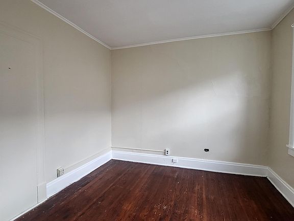 4th image of 90 N Pearl St #10780284