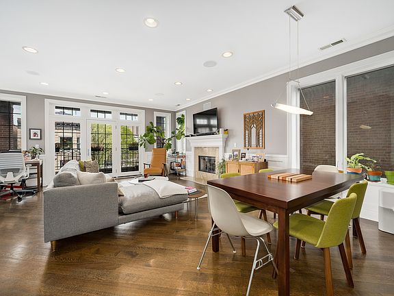 2nd image of 625 W Buckingham Pl #3