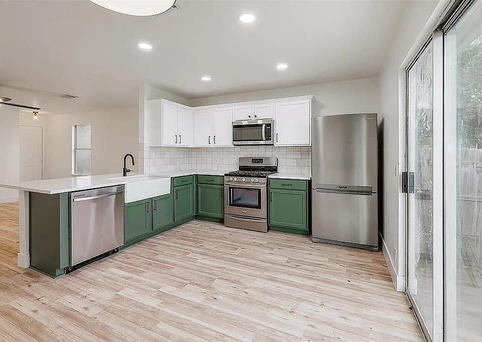 1st image of 16816 Jaron Dr