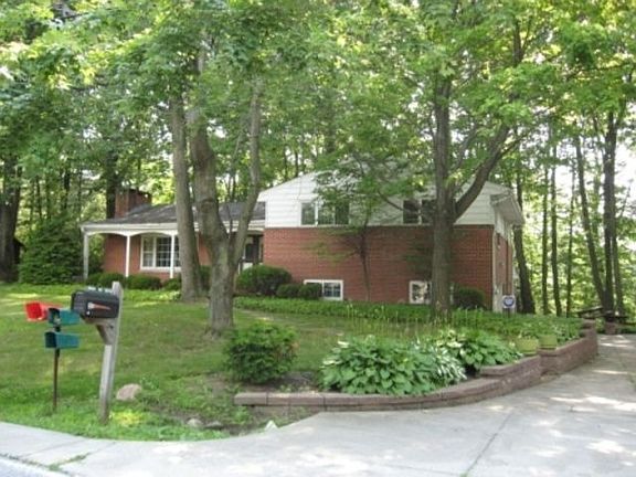 5th image of 7591 Skyview Dr