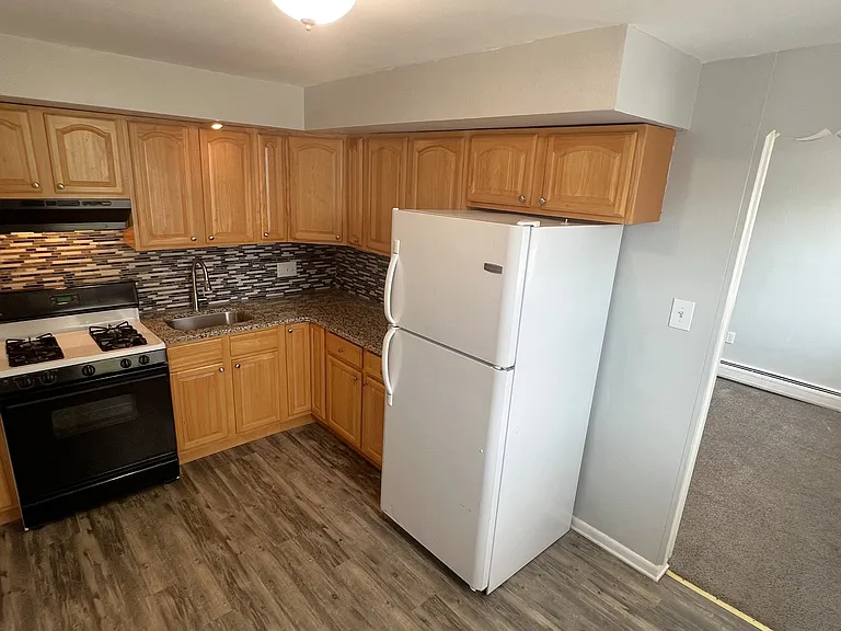 316 E Cheltenham Ave #2 — Photo 4