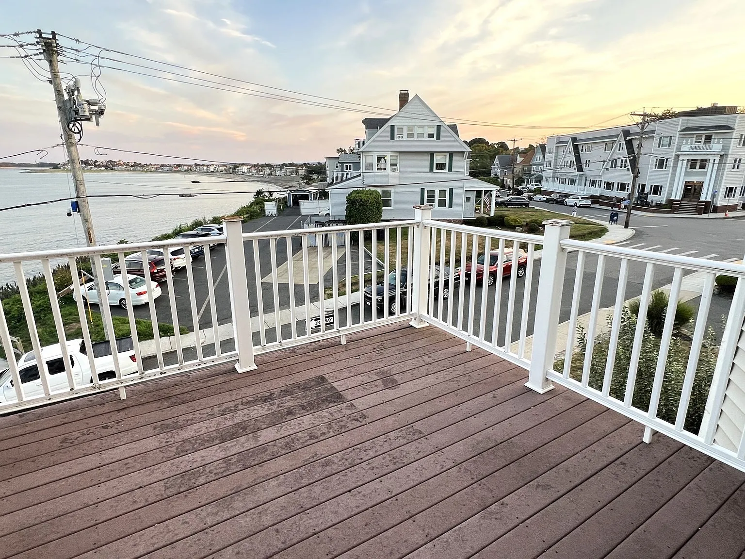 3 bed, 4.0 bath, 2780 sqft, $6,000 — Photo 2