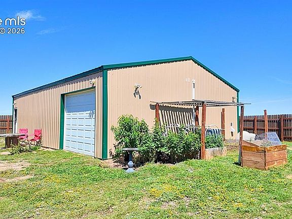 3rd image of 39030 Alta Vista Rd
