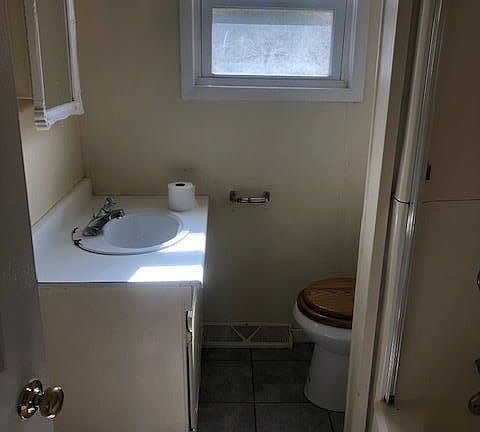 5th image of 2440 &1/2 Heermans Ave
