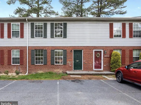 224 Carroll Dr, Stephens City, VA 22655