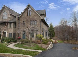 14 Fox Holw, Park Ridge, NJ 07656