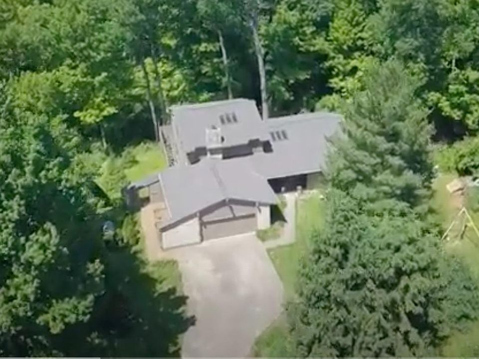 1st image of 7 Sleepy Hollow Ln
