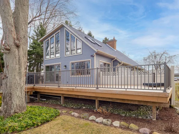 10250 Tomkinson Dr, Scotts, MI 49088