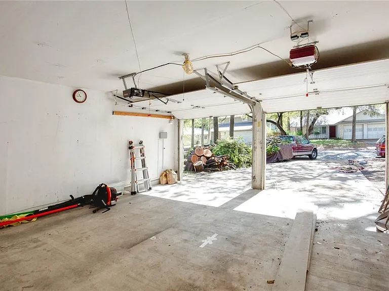 9708 Moorberry St — Photo 28
