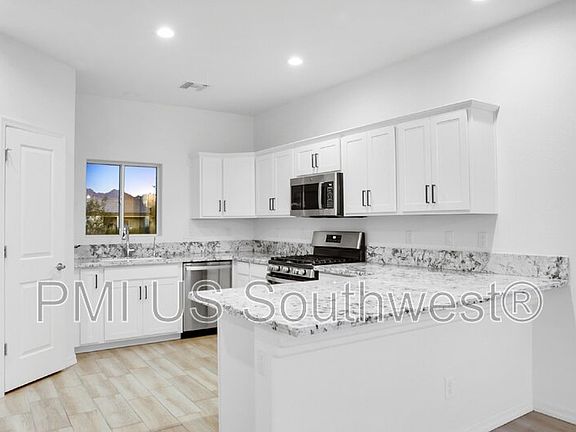 2nd image of 2591 Trade Wind Dr