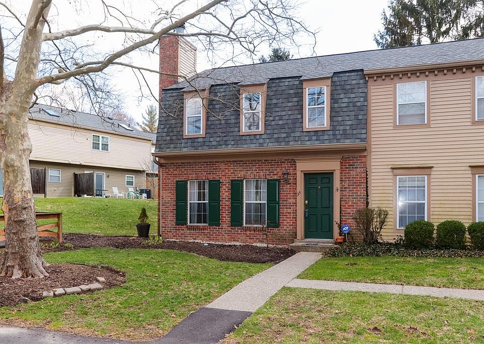 1st image of 35 Woodsview Ln