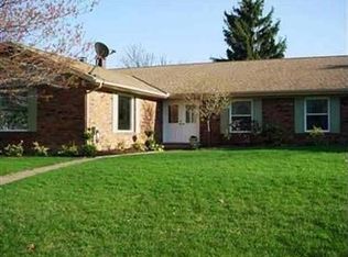 110 Chatham Dr, Aurora, OH