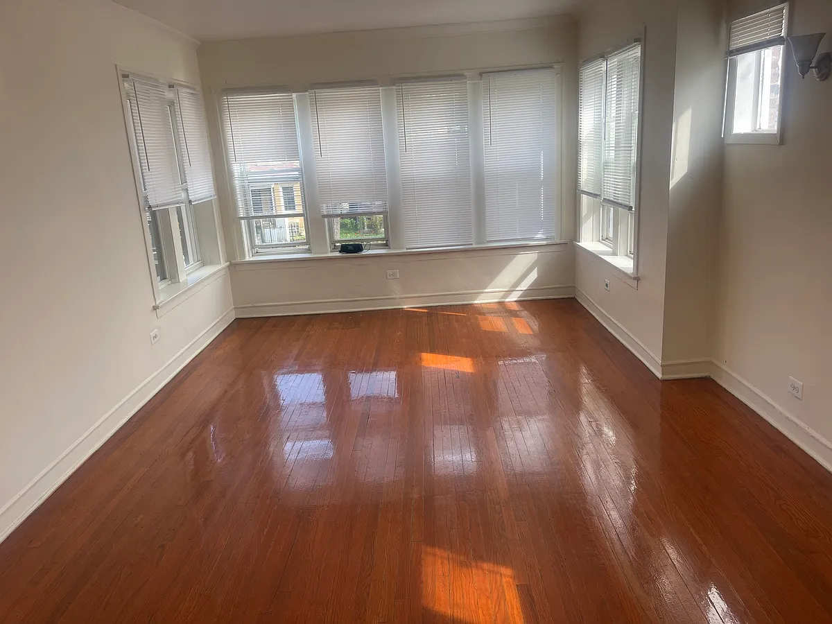 Building Photo - 4521 W Maypole Ave