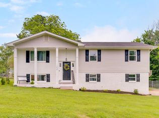 1415 Caramel Cir, Hixson, TN 37343
