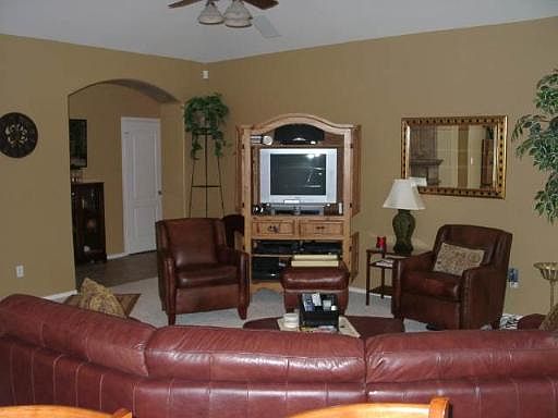 3rd image of 6803 LENDELL DR