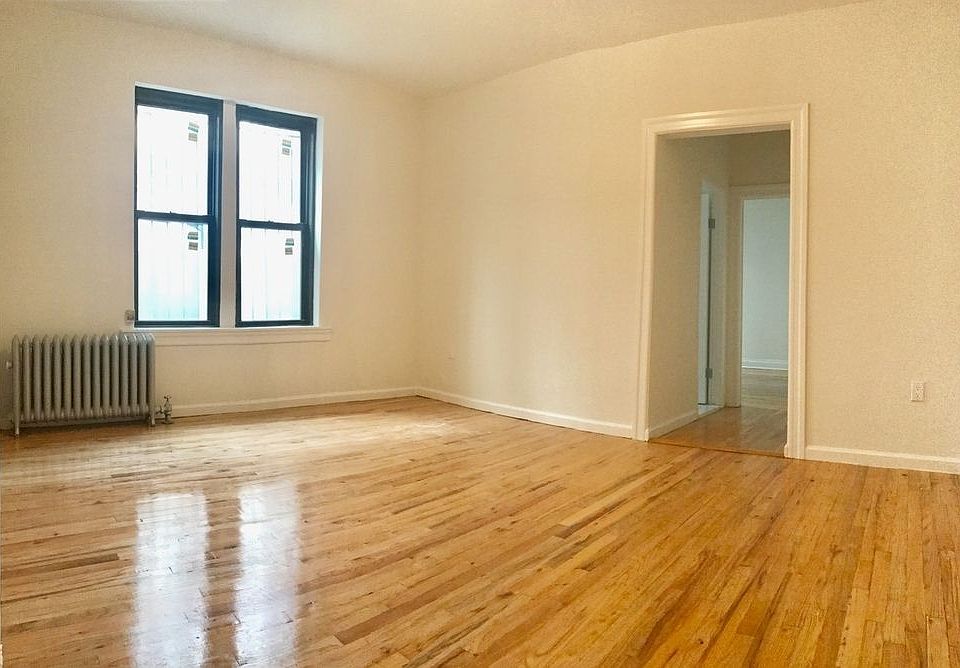 1st image of 121 Parkside Ave APT 8