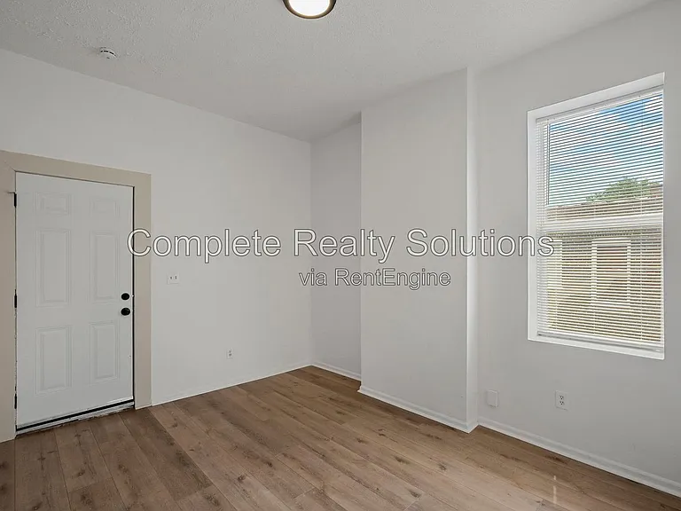 2928 Texas Ave #2F — Photo 6