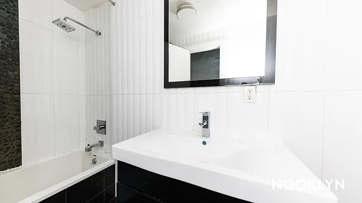 Rented by Nooklyn NYC LLC | media 25