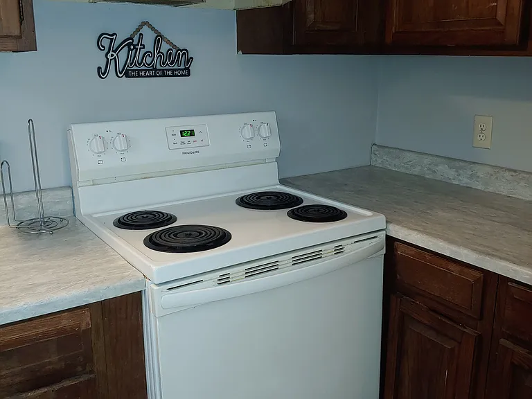 619 N Horner Blvd — Photo 10